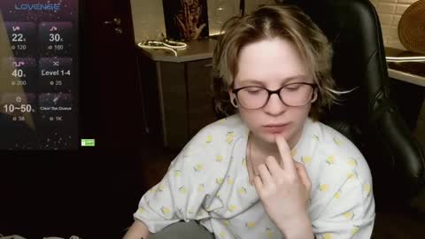 sunny mood online show from June 4, 2:28 am