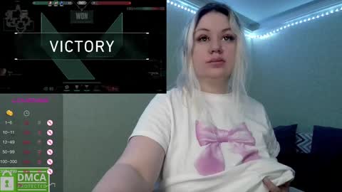 Snapshot of sunny_mood chatting on March 2, 9:22 pm sunny mood online show from March 2, 9:22 pm