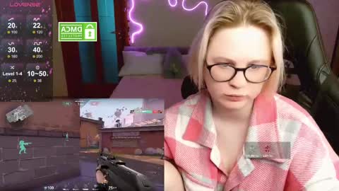 Snapshot of sunny_mood chatting on March 10, 7:44 am sunny mood online show from March 10, 7:44 am