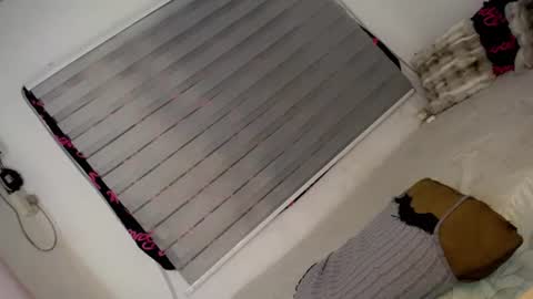 sunny_sexie online show from July 15, 5:02 am
