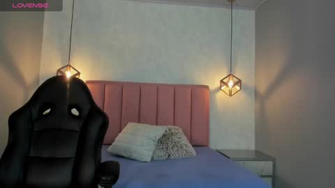  S U N N Y online show from September 18, 12:31 pm