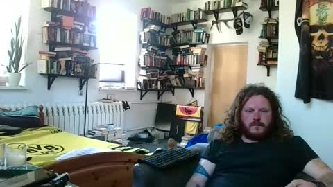 sunr1sa online show from April 9, 1:06 pm