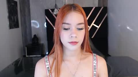 Susana   Mejia online show from March 18, 12:55 pm