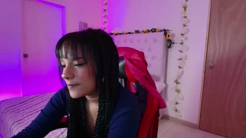    online show from September 29, 3:11 pm