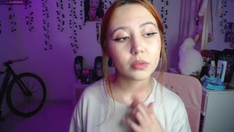 Snapshot of sunset_pienk chatting on September 18, 3:43 am Sunset online show from September 18, 3:43 am