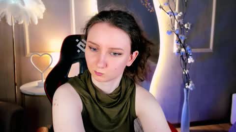 Alice online show from February 25, 3:59 pm