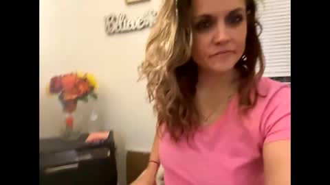 WATCHMEMAKEYOUCUM online show from December 30, 4:09 am