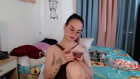 Im val online show from May 9, 5:02 am