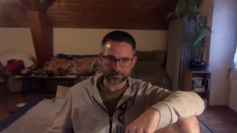 supersquirrel81 online show from November 30, 2:57 pm