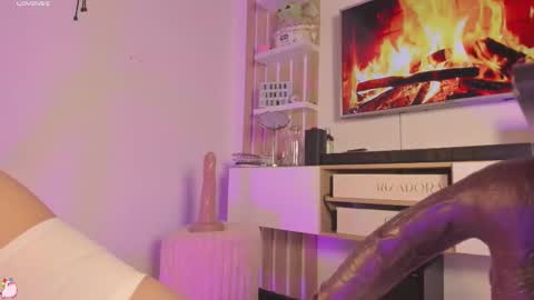 Snapshot of susan_jones_tcw chatting on October 23, 7:21 am online show from October 23, 7:21 am
