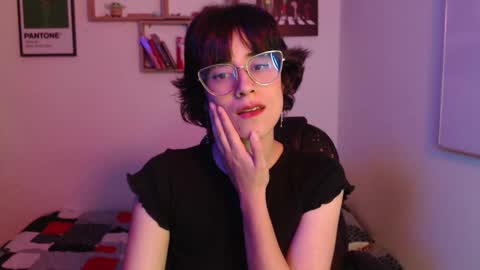 Snapshot of susana_w chatting on December 13, 11:28 pm susana_w online show from December 13, 11:28 pm