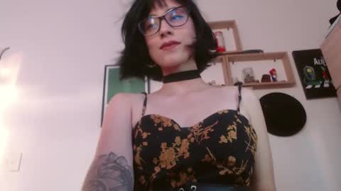 Snapshot of susana_w chatting on October 4, 10:29 pm susana_w online show from October 4, 10:29 pm