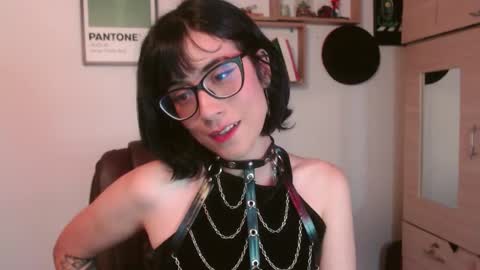 Snapshot of susana_w chatting on September 17, 10:13 pm susana_w online show from September 17, 10:13 pm
