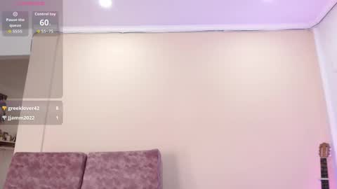 Susana hendrix    online show from February 10, 7:50 pm