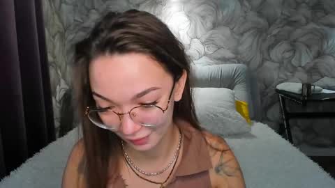 susannjohnson online show from April 15, 12:25 am