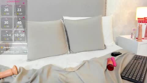 susanthomass online show from November 13, 8:44 pm