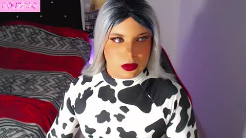Snapshot of susej_exotic69 chatting on September 25, 2:40 am ale online show from September 25, 2:40 am