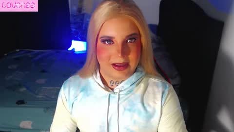 Snapshot of susej_exotic69 chatting on October 5, 10:28 pm ale online show from October 5, 10:28 pm