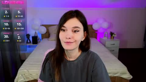 Susie online show from February 25, 8:14 am