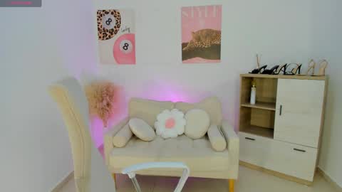 Sussan Monroe online show from May 31, 7:04 pm