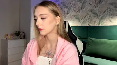 Jessica online show from October 28, 4:19 pm