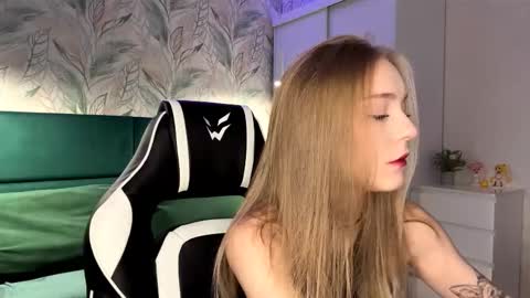 Jessica online show from October 26, 4:17 pm