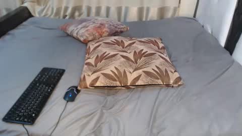 Suzy online show from March 20, 6:13 pm