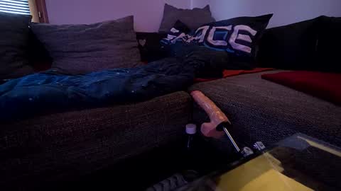 svengaylddpopogeil99 online show from April 28, 3:27 pm