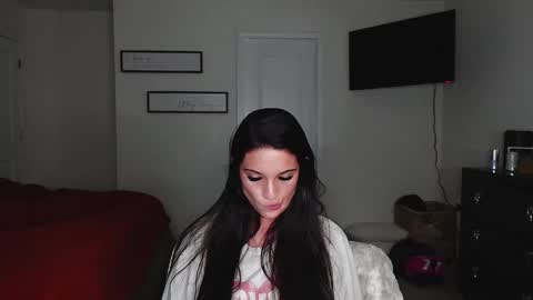 Snapshot of svtf2323 chatting on October 29, 9:37 pm SV online show from October 29, 9:37 pm