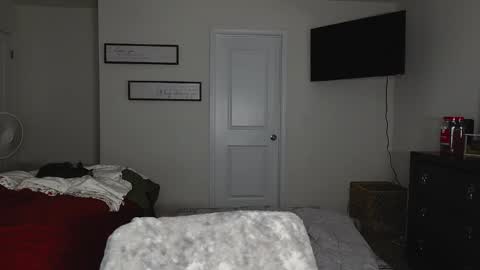 Snapshot of svtf2323 chatting on October 2, 9:35 pm SV online show from October 2, 9:35 pm