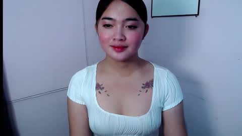 Snapshot of swallow_cummersx chatting on September 28, 4:49 pm Jasmine online show from September 28, 4:49 pm