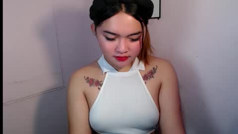 Snapshot of swallow_cummersx chatting on October 21, 2:38 am Jasmine online show from October 21, 2:38 am