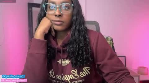 Snapshot of sweer_oshun chatting on September 30, 7:35 pm Evangeline online show from September 30, 7:35 pm