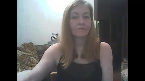 sweet4blonde609 online show from November 26, 6:10 am