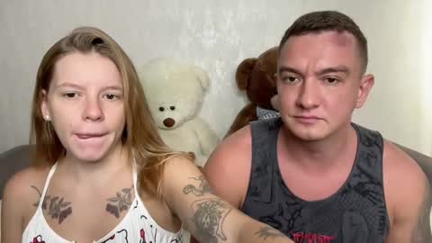 Mia and Robert online show from October 10, 6:41 am