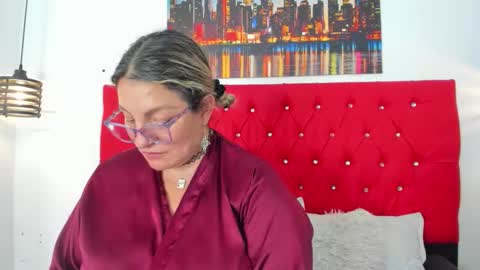 Carolina online show from February 25, 8:01 pm