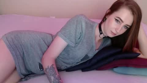 Snapshot of sweet_alica15 chatting on October 10, 7:30 pm Alice online show from October 10, 7:30 pm