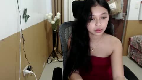 sweet_angela0701 online show from October 24, 1:23 pm