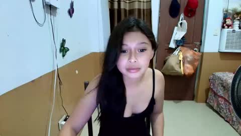 sweet_angela0701 online show from May 8, 3:39 pm