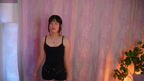 My name is Margo Please Thumbs up me   online show from January 11, 4:51 am