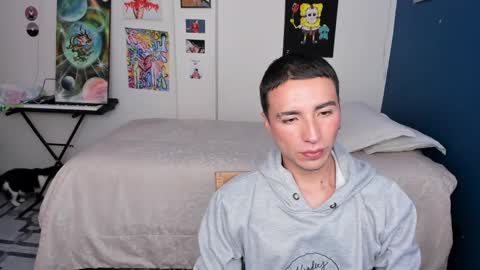 Snapshot of sweet_boys_xx chatting on December 21, 6:09 am CristianBrayan PVT OPEN online show from December 21, 6:09 am