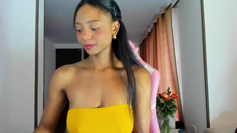 sweet_brunette88 online show from March 9, 8:02 pm