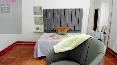 Snapshot of sweet_catita chatting on October 5, 1:19 pm Cata online show from October 5, 1:19 pm