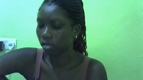 sweet_cherie1 online show from April 16, 8:09 pm