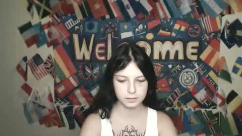Snapshot of sweet_cherryg chatting on September 20, 12:08 pm Ivy online show from September 20, 12:08 pm