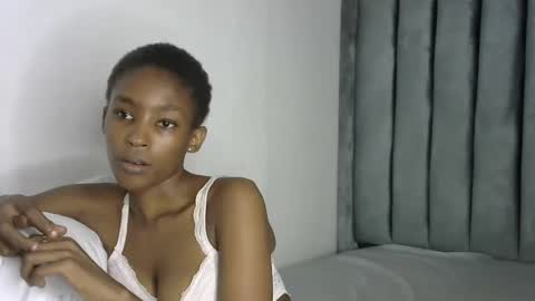sweet_freaky online show from December 13, 7:53 pm