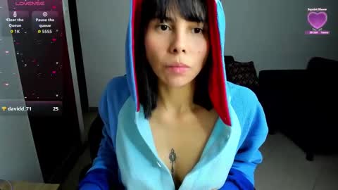 Snapshot of sweet_hann chatting on September 23, 5:45 am Hanna online show from September 23, 5:45 am