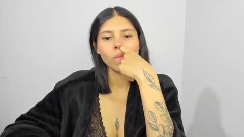 Snapshot of sweet_hann chatting on January 27, 1:59 am Hanna online show from January 27, 1:59 am