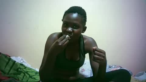 Snapshot of sweet_katrina2 chatting on March 9, 12:42 am millarn online show from March 9, 12:42 am
