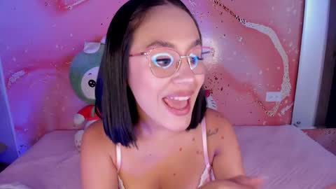 Lemarie online show from November 9, 2:42 pm